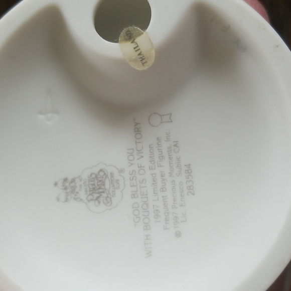 Precious Moments 1997 Limited Edition Figurine - Picture 4 of 4